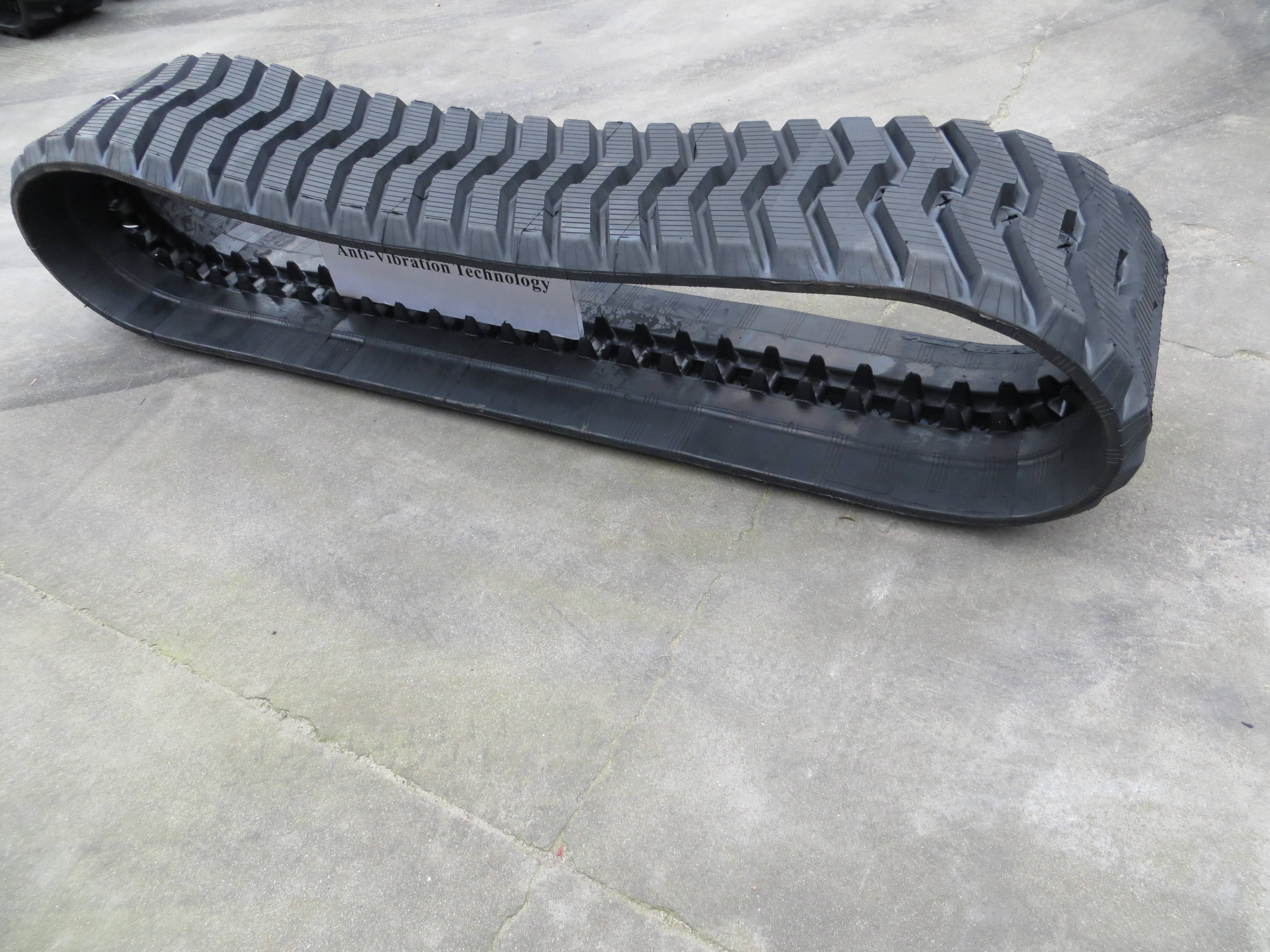 Bobcat T870 & T830 Rubber Tracks